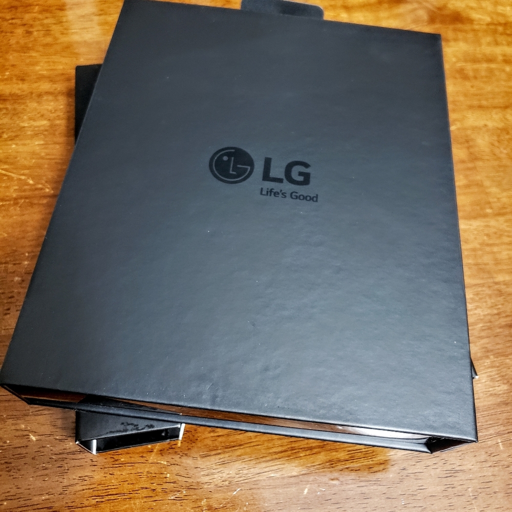 LG Tone Wireless Neckband Earphones – New in Original Box 🎧 ✨ - Picture 5 of 6